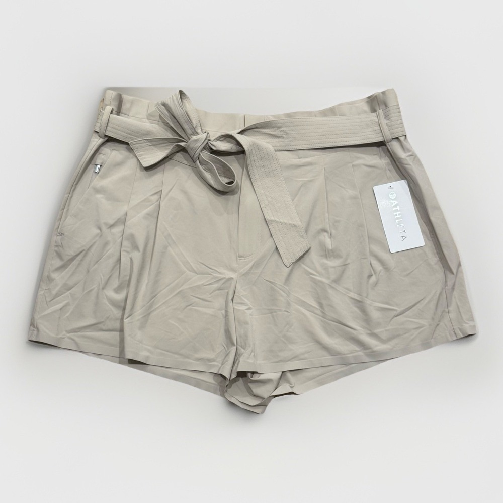 NEW ATHLETA Taupe Grey‎ Abalone Stretch Self Belted Skyline Shorts Size 20 $59